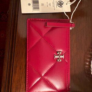 Tory Burch - Kira Diamond Quilted Leather Zip Card Case